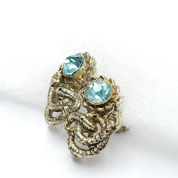Vintage Goldtone Faux Aqua Blue Topaz Rhinestone Screwback Earrings - Picture 3 of 5